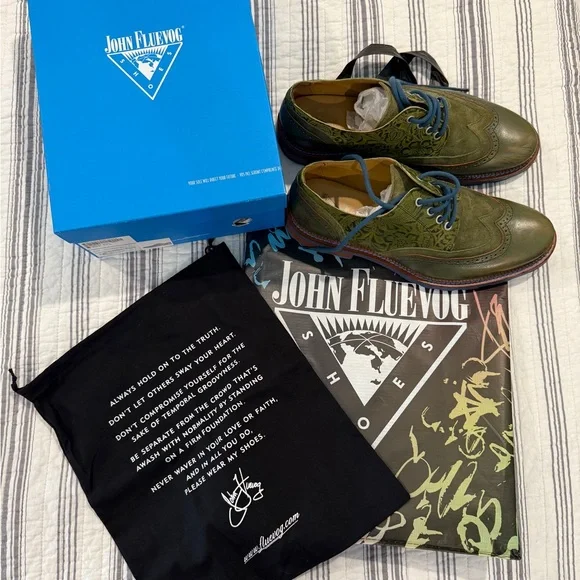 John Fluevog Olive Oxfords with Blue Laces John Fluevog Oxford Dress Shoes for Men with Upper Leather  main image 4
